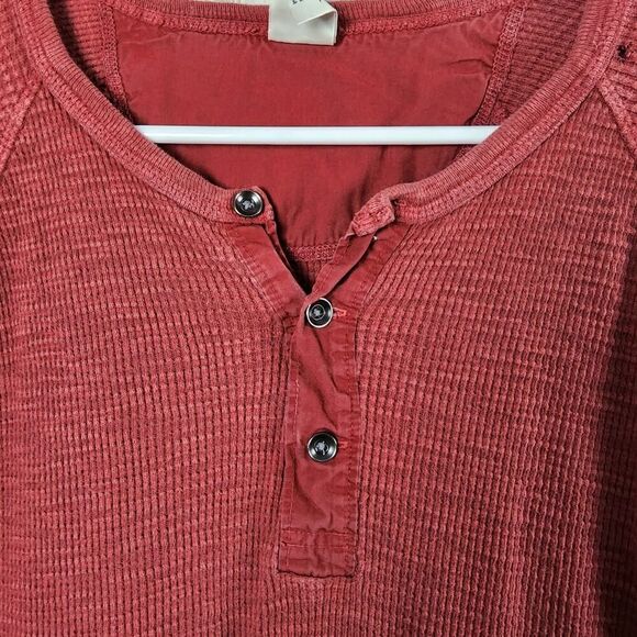 Lucky Brand Henley Top Rustic Red Size Medium - Picture 5 of 10